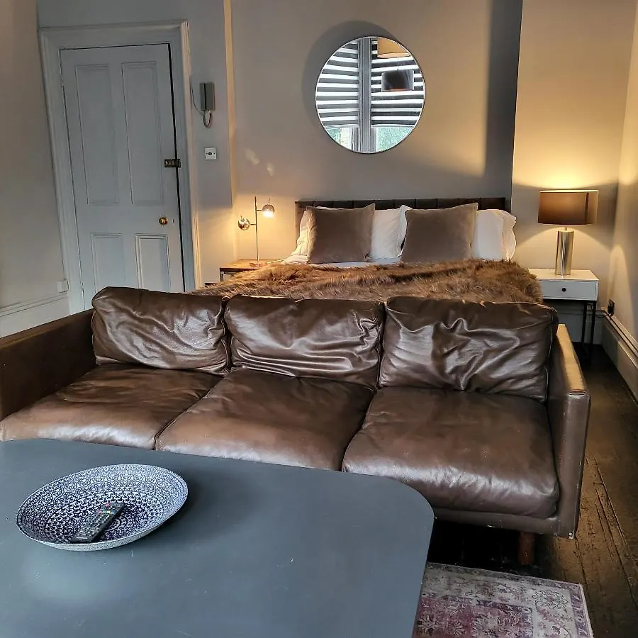 Apartamento 10 Large Elegant Studio - Prime Location - Comfortable - Private Brighton