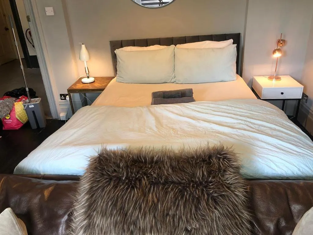 10 Large Elegant Studio - Prime Location - Comfortable - Private Brighton