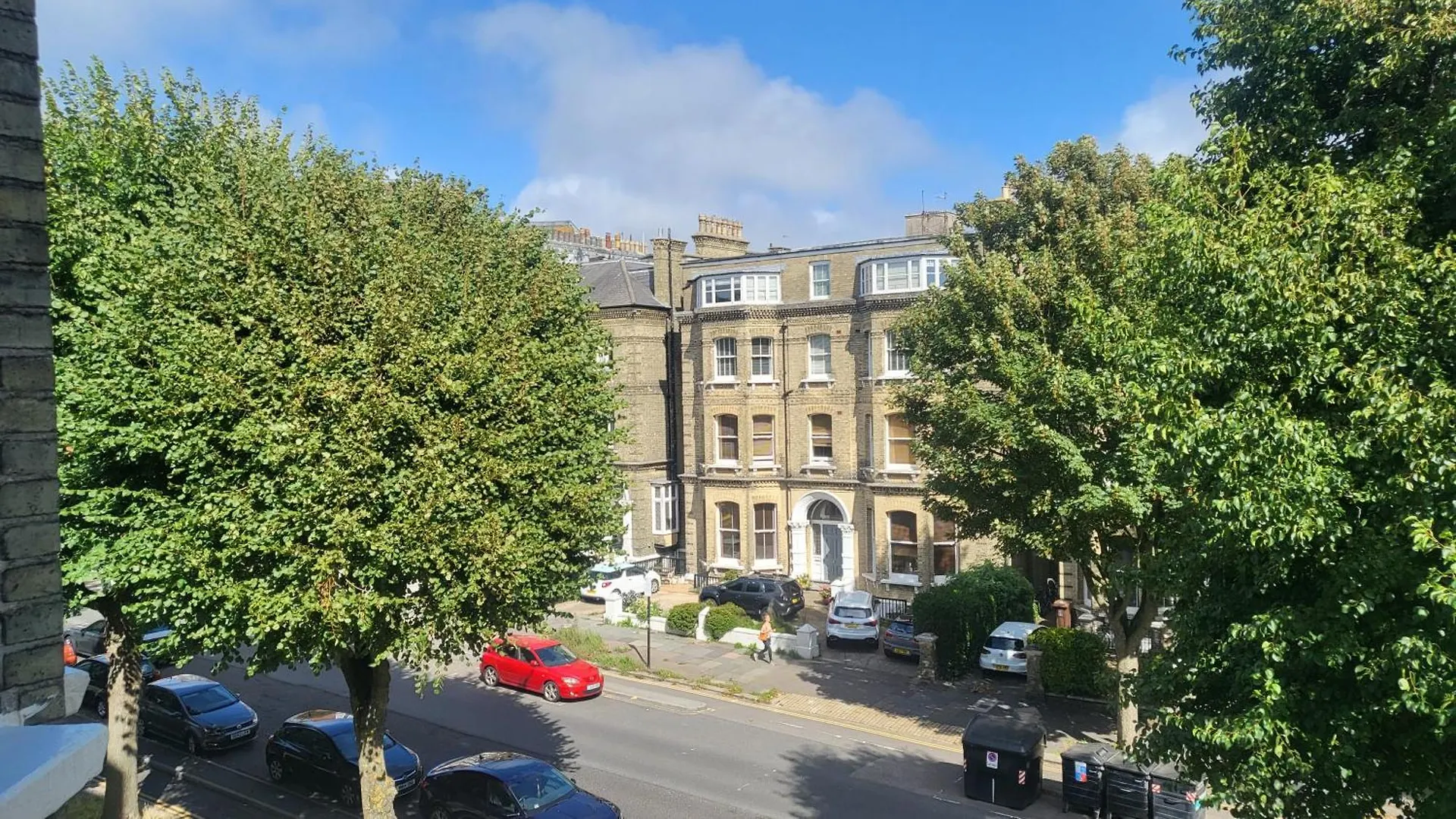 10 Large Elegant Studio - Prime Location - Comfortable - Private Brighton 0*,  Reino Unido
